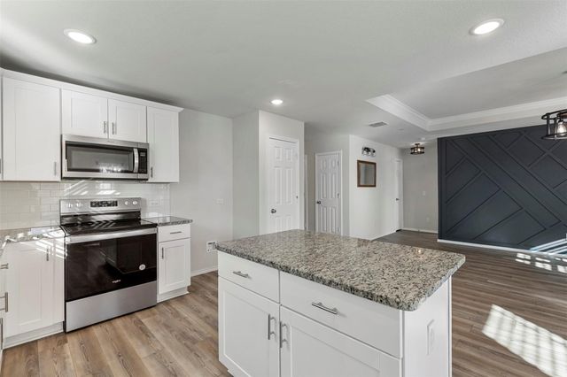 10121 Wyseby Road, Fort Worth, TX 76036