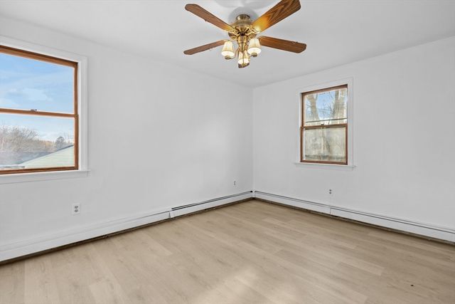 24 Reilly Ave, Blackstone, MA 01504