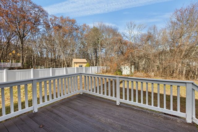 24 Reilly Ave, Blackstone, MA 01504