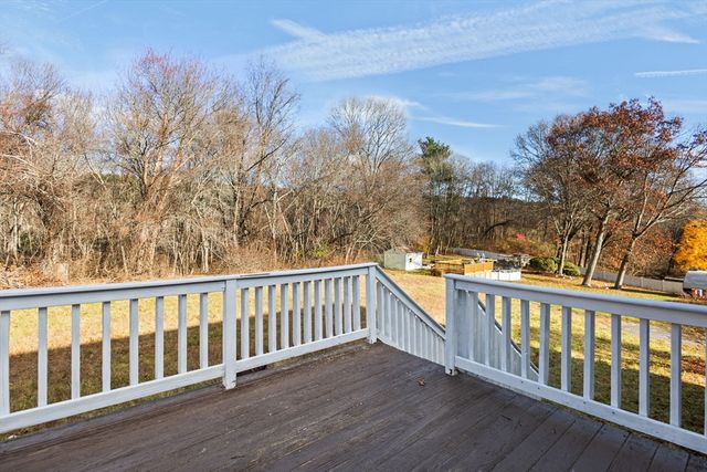 24 Reilly Ave, Blackstone, MA 01504