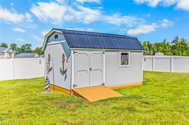 238 Jackson Way, Lexington, NC 27292