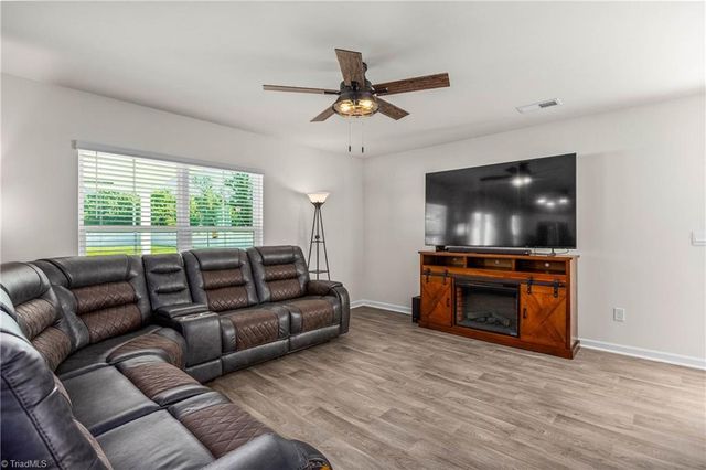 238 Jackson Way, Lexington, NC 27292