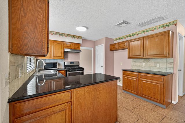 4514 Treasure Trail, Sugar Land, TX 77479