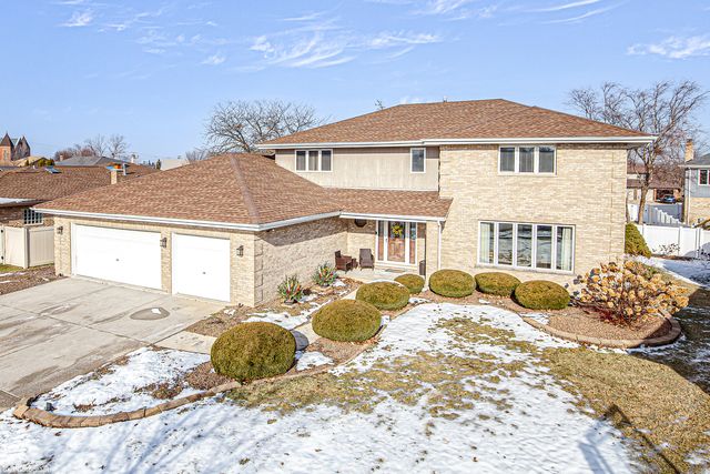 8314 Heather Lane, Tinley Park, IL 60477