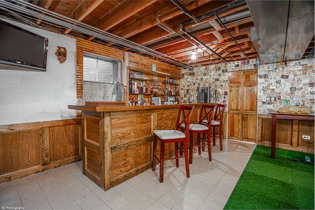 8314 Heather Lane, Tinley Park, IL 60477