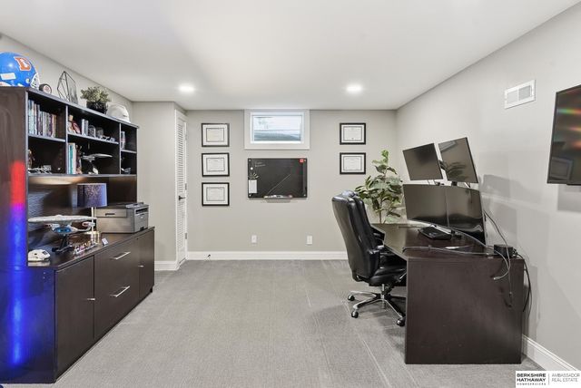 21330 Brentwood Road, Omaha, NE 68022