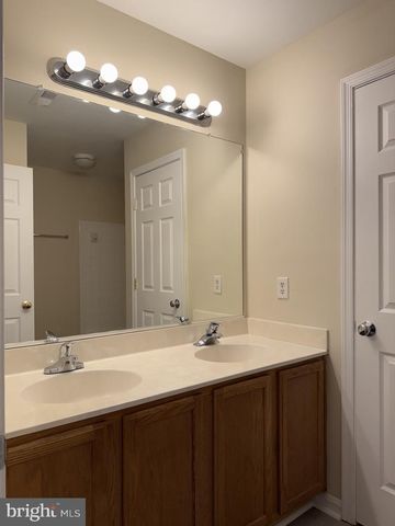 137 DARLING ST, Newark, DE 19702