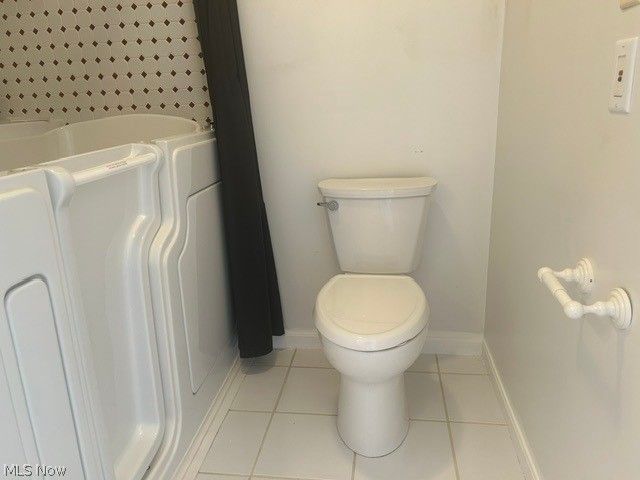 2372 Triplett Boulevard, Akron, OH 44312