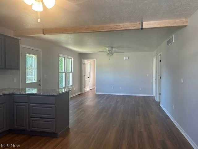 2372 Triplett Boulevard, Akron, OH 44312