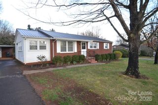 2037 N Deal Avenue, Newton, NC 28658