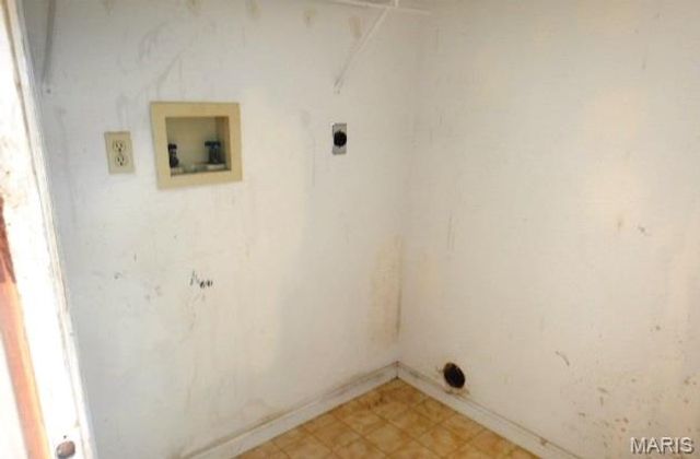 1545 Greenfield Crossing Court, Ballwin, MO 63021