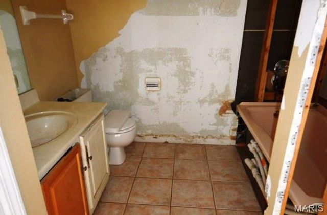 1545 Greenfield Crossing Court, Ballwin, MO 63021