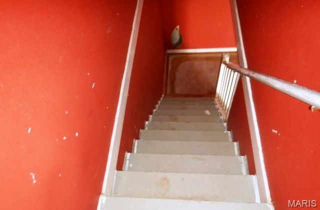 1545 Greenfield Crossing Court, Ballwin, MO 63021