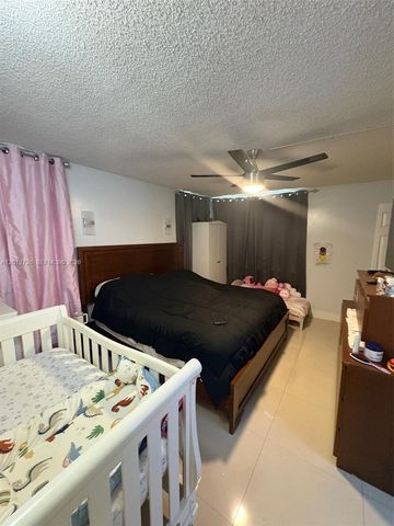 9531 Seagrape Dr 106, Davie, FL 33324