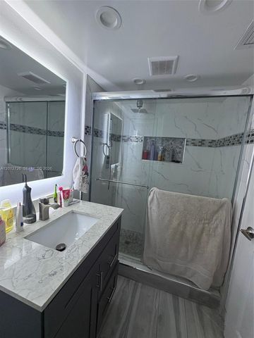 9531 Seagrape Dr 106, Davie, FL 33324