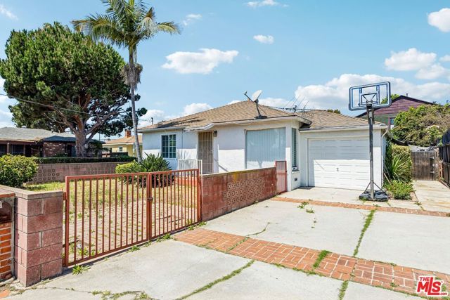 11257 Greenlawn Avenue, Los Angeles, CA 90230