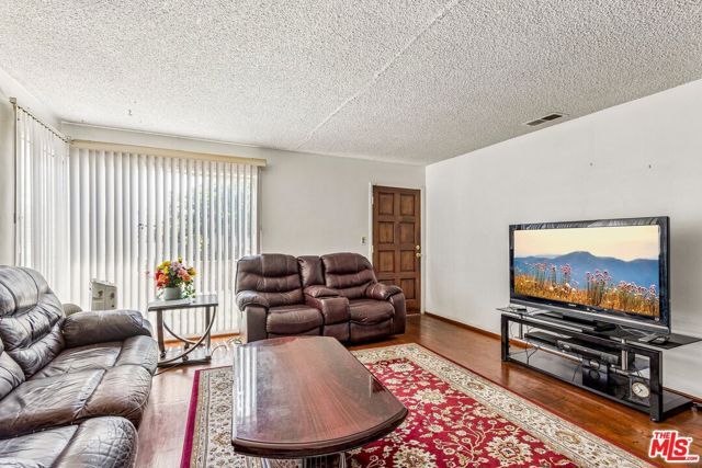 11257 Greenlawn Avenue, Los Angeles, CA 90230