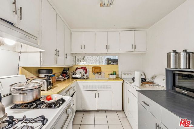 11257 Greenlawn Avenue, Los Angeles, CA 90230