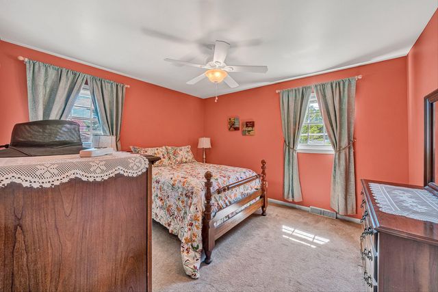 3033 Parham DR, Roanoke, VA 24014