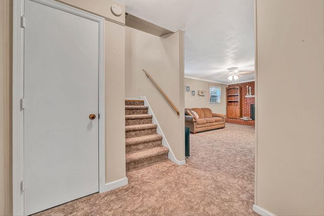 3033 Parham DR, Roanoke, VA 24014