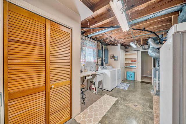 3033 Parham DR, Roanoke, VA 24014