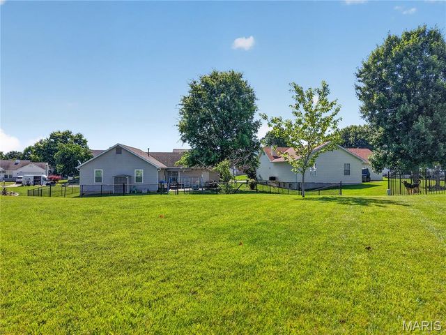 1412 Apple Valley Drive, O'fallon, MO 63366