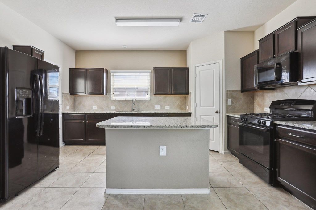 5713 Kennedy ST, Austin, TX 78747