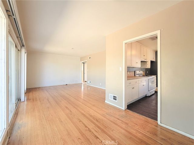 10360 Haskell, Granada Hills, CA 91344