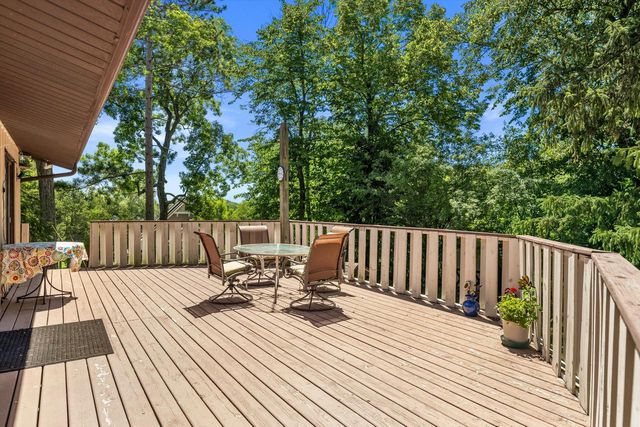 4786 Riverview DRIVE, Hubertus, WI 53033