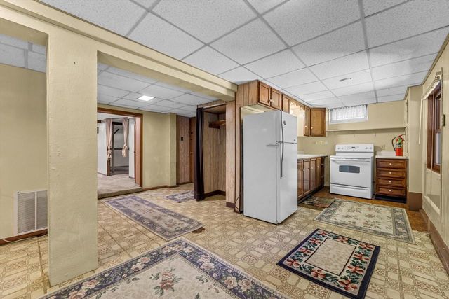 4786 Riverview DRIVE, Hubertus, WI 53033