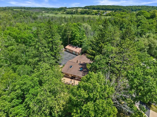 4786 Riverview DRIVE, Hubertus, WI 53033