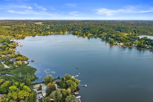 4786 Riverview DRIVE, Hubertus, WI 53033