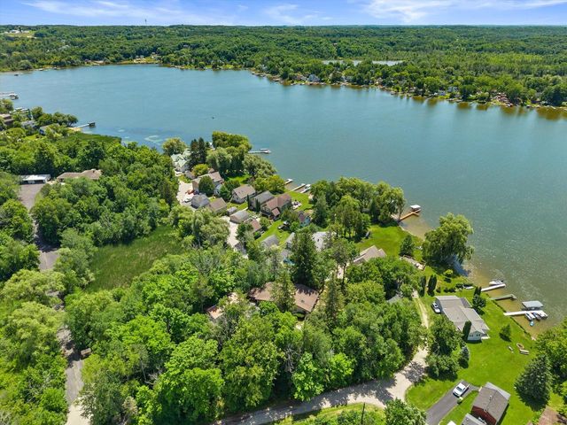 4786 Riverview DRIVE, Hubertus, WI 53033