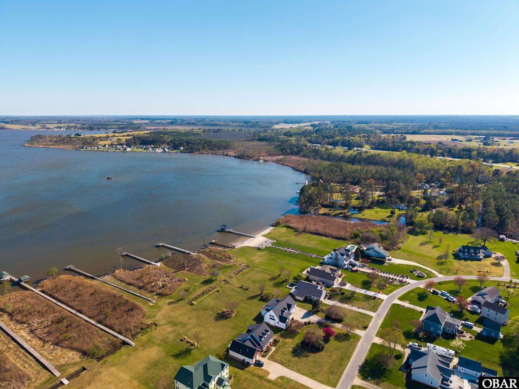 Image 10 of property listing at 123 Nautical Lane Lot 32, Currituck, NC 27929