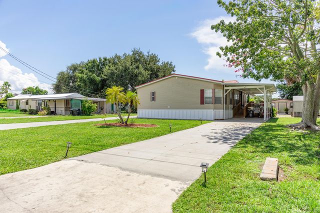 2254 SE 27th Street, Okeechobee, FL 34974