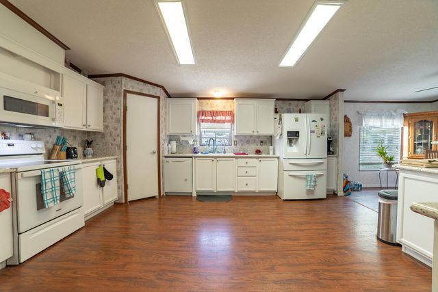 2254 SE 27th Street, Okeechobee, FL 34974