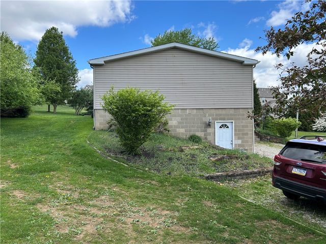 1275 Swede Hill Rd, Hempfield Twp, PA 15601