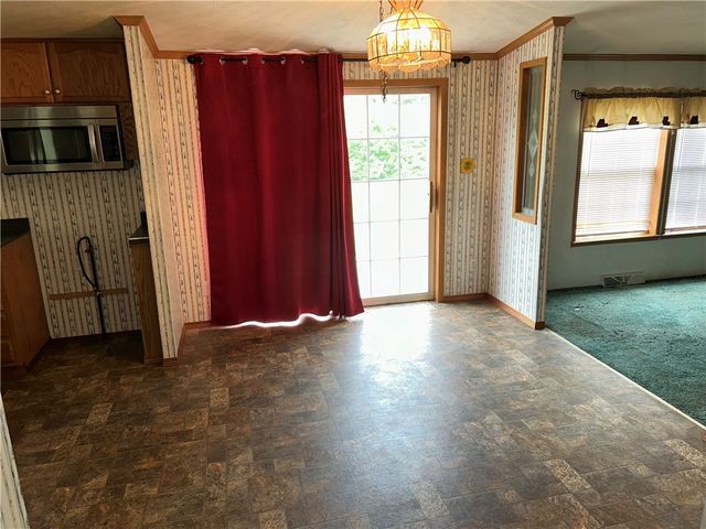 1275 Swede Hill Rd, Hempfield Twp, PA 15601
