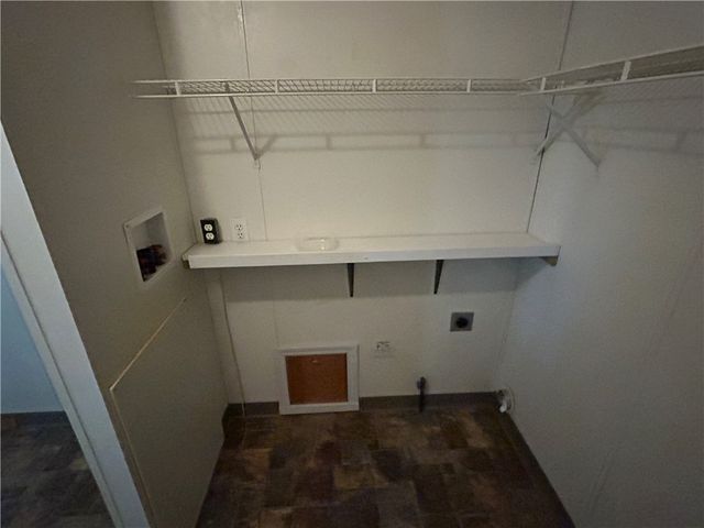 1275 Swede Hill Rd, Hempfield Twp, PA 15601