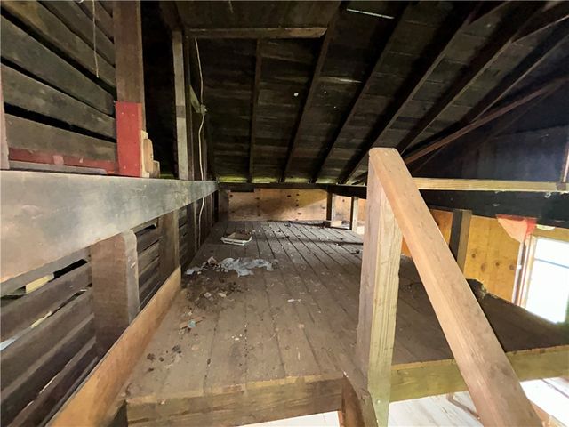 1275 Swede Hill Rd, Hempfield Twp, PA 15601