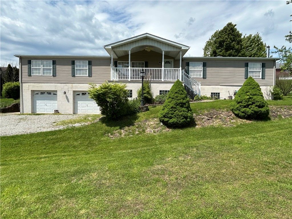 1275 Swede Hill Rd, Hempfield Twp, PA 15601