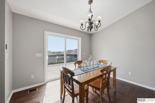 710 N 95th Street, Lincoln, NE 68505