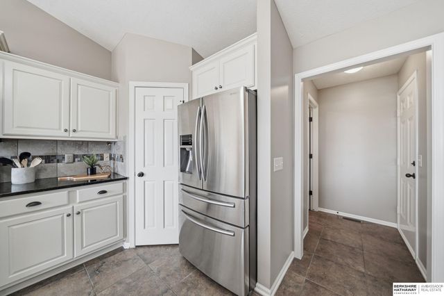 710 N 95th Street, Lincoln, NE 68505