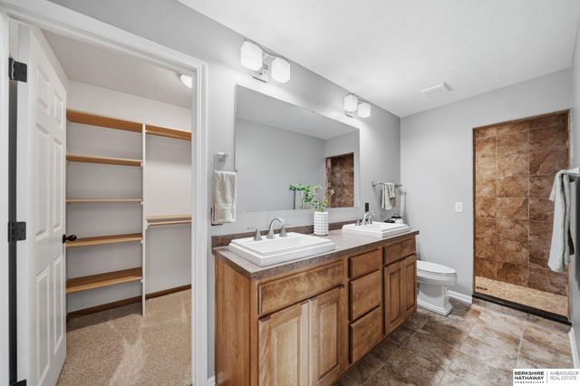 710 N 95th Street, Lincoln, NE 68505