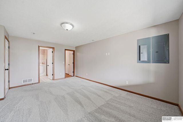 710 N 95th Street, Lincoln, NE 68505