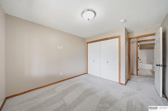 710 N 95th Street, Lincoln, NE 68505