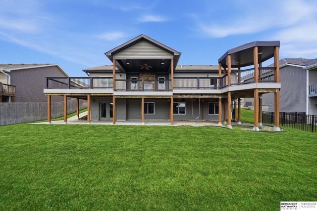 710 N 95th Street, Lincoln, NE 68505
