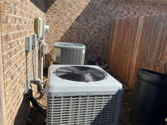 2617 Glen Ranch Drive, Burleson, TX 76028