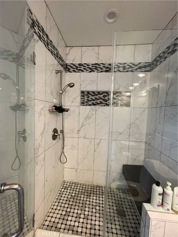 17183 Sunburst, Sherwood Forest, CA 91325