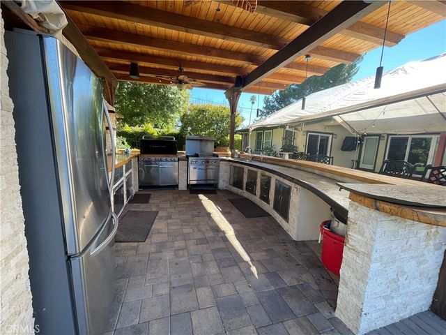 17183 Sunburst, Sherwood Forest, CA 91325